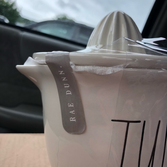 BRAND NEW Rae Dunn JUICE Juicer - Picture 2 of 4